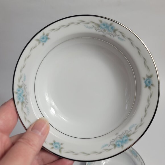 FOUR Style House Corsage Fruit Bowls Blue Roses with Gray Vines 5 1/2 Inch - Picture 6 of 16